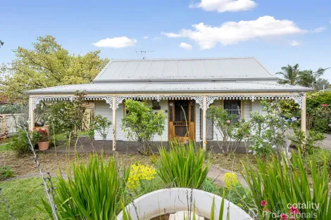 18 ALBERT ST, MARYBOROUGH, VIC 3465