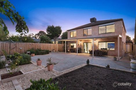 Property photo of 16 Hillside Avenue Northcote VIC 3070