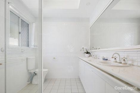 Property photo of 16 Christa Way Benowa QLD 4217
