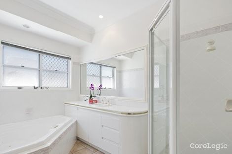 Property photo of 16 Christa Way Benowa QLD 4217