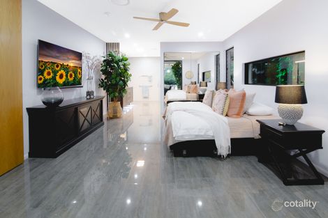Property photo of 22 San Simeon Drive Clear Island Waters QLD 4226