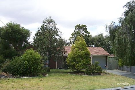 8 Patfield Pl, Kelmscott, WA 6111