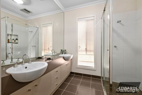 Property photo of 23 Davey Drive Drouin VIC 3818