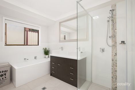 Property photo of 17 Sherwood Crescent Daisy Hill QLD 4127