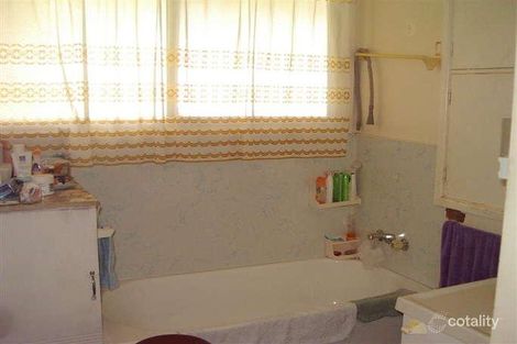 Property photo of 27-29 Ronald Street Injune QLD 4454