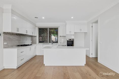 Property photo of 1/82 Bogong Avenue Glen Waverley VIC 3150