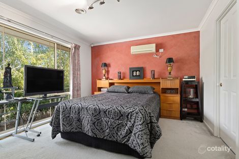 Property photo of 17 Hartsmere Drive Berwick VIC 3806