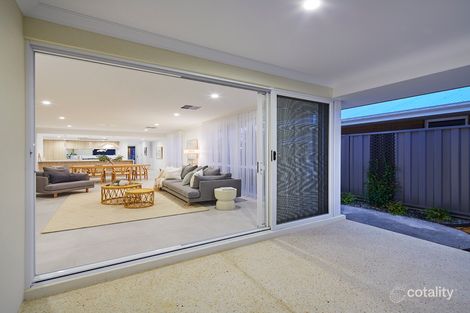 14 York St, Hammond Park, WA 6164