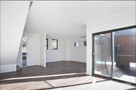 Property photo of 2/16 Norfolk Street Maidstone VIC 3012