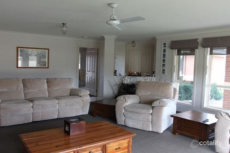 Property photo of 17 Peterkin Street Alexandra VIC 3714