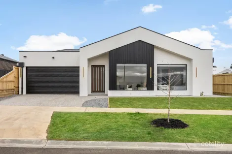 Property photo of 24 Leahy Circuit Gisborne VIC 3437