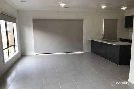 Property photo of 11 Barkers Crescent Mickleham VIC 3064