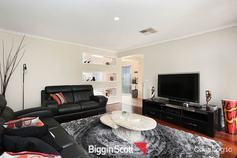 Property photo of 29 Horsham Drive Cranbourne East VIC 3977