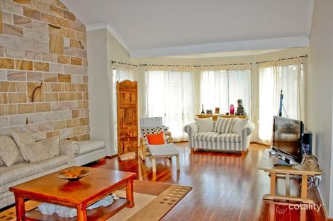 Property photo of 15 Woodstork Close Tumbi Umbi NSW 2261
