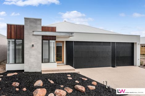 688 Batman Rd, Indented Head, VIC 3223