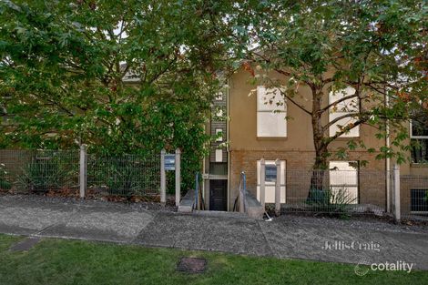 18/2 Grand Bvd, Montmorency, VIC 3094