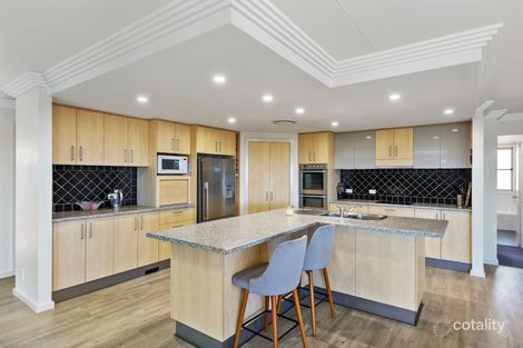 Property photo of 35 Ebony Close Hillvue NSW 2340