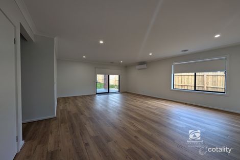 Property photo of 16 Bottlebrush Way Lucknow VIC 3875