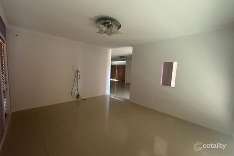 Property photo of 20 Stately Drive Cranbourne East VIC 3977