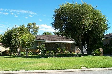 14 Rutherford Rd, Dianella, WA 6059