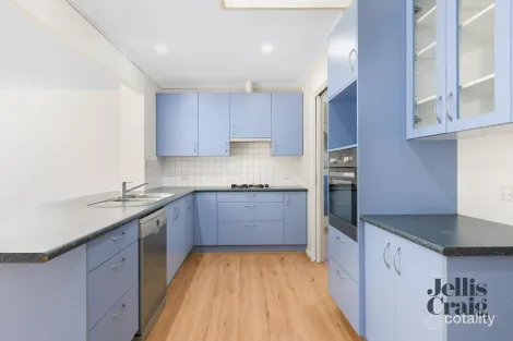 Property photo of 14 Kauri Grove Glen Waverley VIC 3150