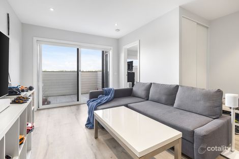 Property photo of 2/9 El Centro Chirnside Park VIC 3116