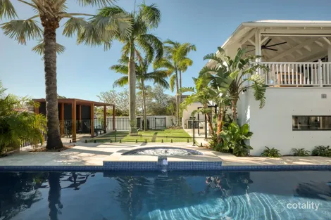 24 Gibraltar Dr, Surfers Paradise, QLD 4217