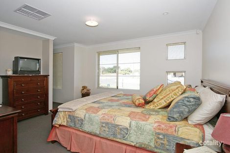 Property photo of 22 Walpole Way Gosnells WA 6110