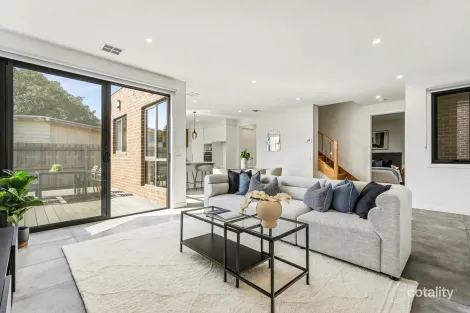 Property photo of 2/17 Fenton Street Huntingdale VIC 3166