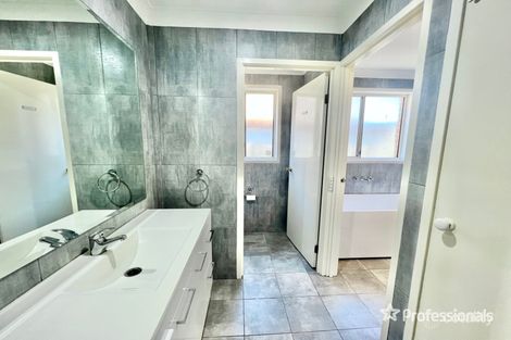 Property photo of 18 Braidwood Drive Prestons NSW 2170