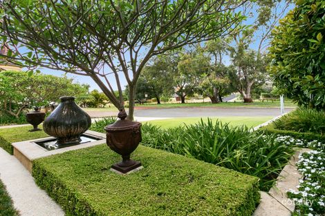 Property photo of 9 Juett Vale Winthrop WA 6150