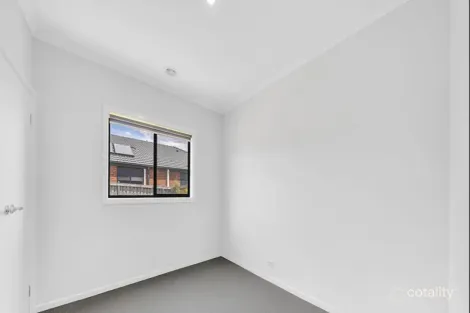 Property photo of 8 Boilersmith Street Donnybrook VIC 3064
