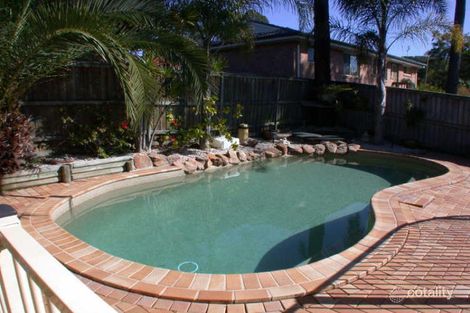 Property photo of 35 Dalgety Crescent Green Point NSW 2251