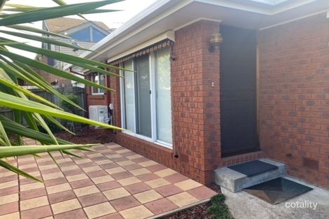 Property photo of 1/124 Hoffmans Road Essendon VIC 3040
