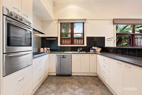 Property photo of 149 Hawthorn Road Caulfield North VIC 3161