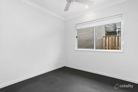 Property photo of 9 Frederick Place Park Ridge QLD 4125