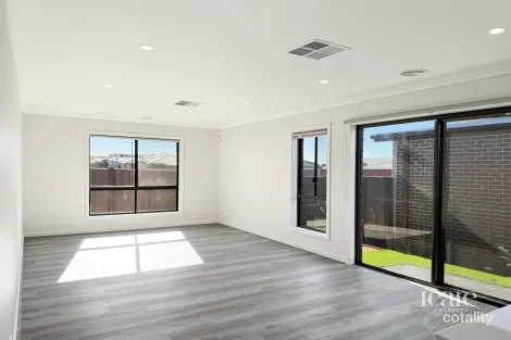 15 Willard Rd, Truganina, VIC 3029