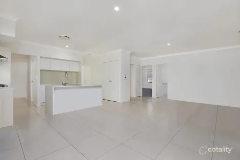 Property photo of 23 Rosella Drive Bahrs Scrub QLD 4207