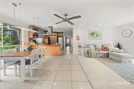 2/8 Fortune St, Coomera, QLD 4209