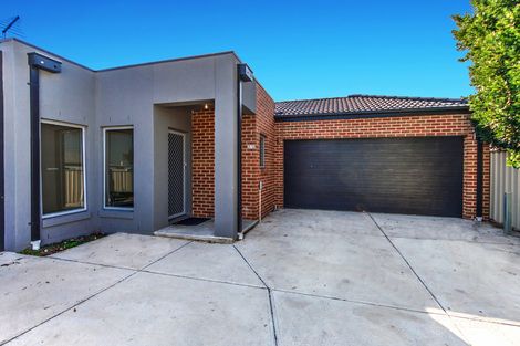 Property photo of 2/2 Vule Street St Albans VIC 3021