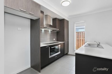 Property photo of 9 Frederick Place Park Ridge QLD 4125