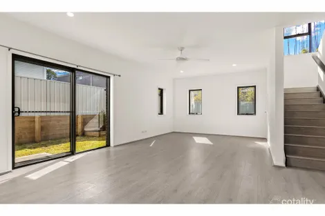 Property photo of 2/77 Jubilee Road Elermore Vale NSW 2287