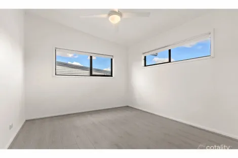Property photo of 2/77 Jubilee Road Elermore Vale NSW 2287