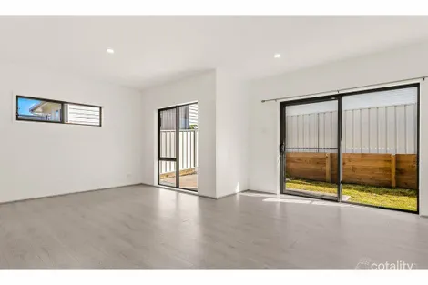 Property photo of 2/77 Jubilee Road Elermore Vale NSW 2287