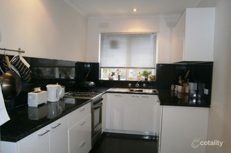 15/5 Gnarwyn Rd, Carnegie, VIC 3163