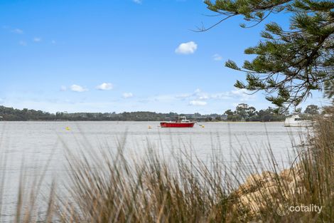 22 Ogilvie Rd, Mount Pleasant, WA 6153