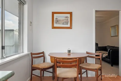 Property photo of 28 Lowanna Way Armadale WA 6112