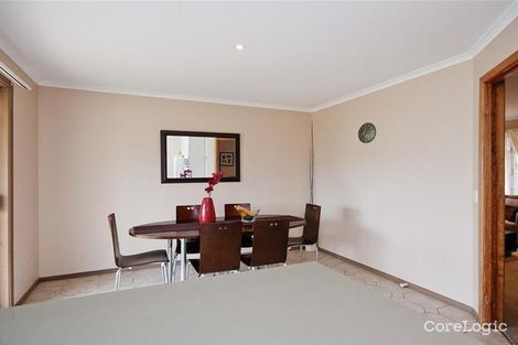 Property photo of 12 St Lawrence Close Werribee VIC 3030