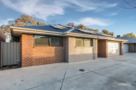 2/8 Julian Ct, Epsom, VIC 3551