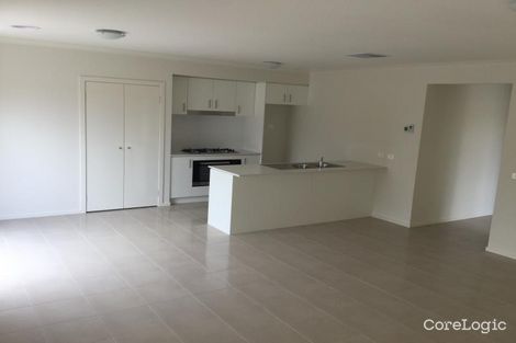 Property photo of 8 Ambient Way Point Cook VIC 3030